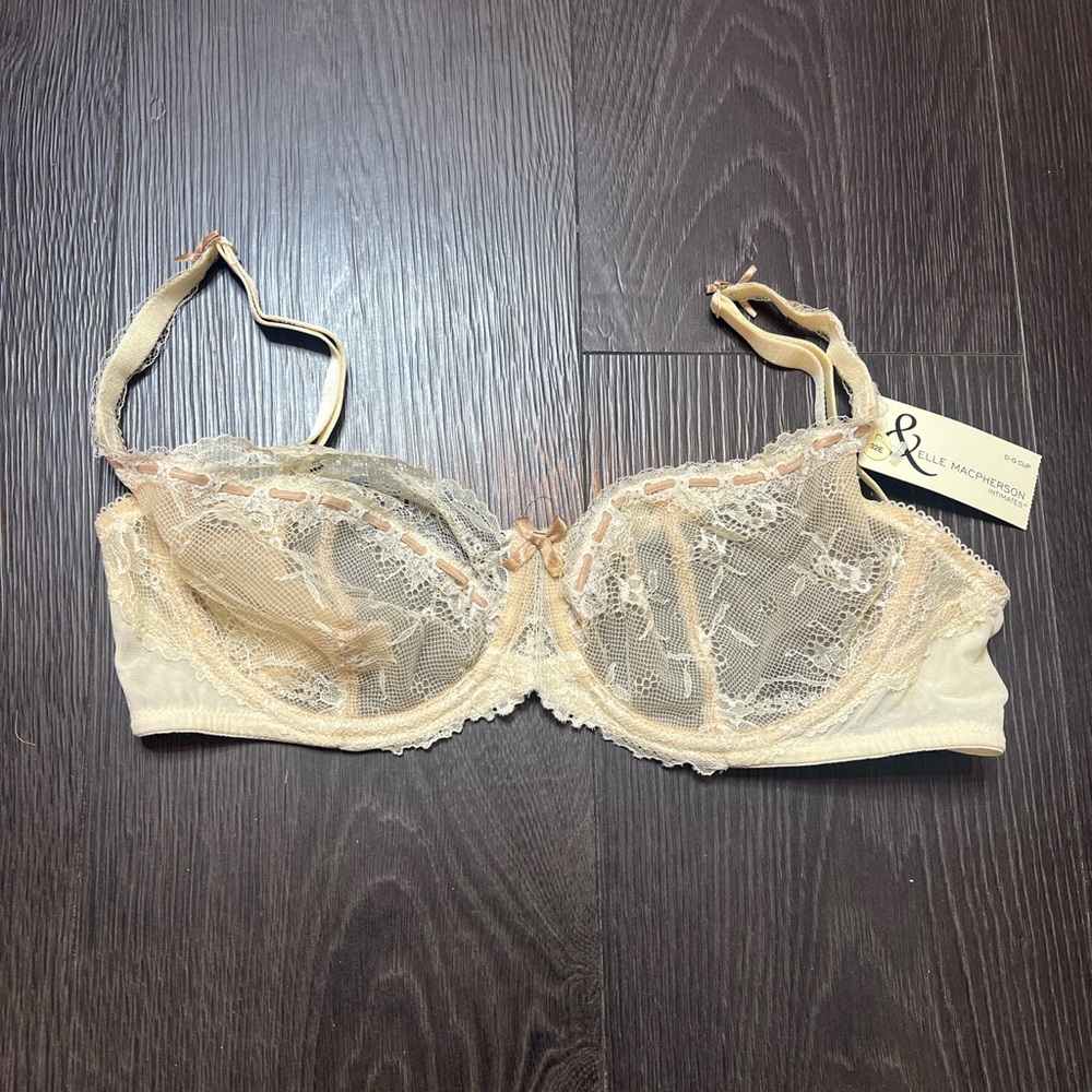 Bra size 32E